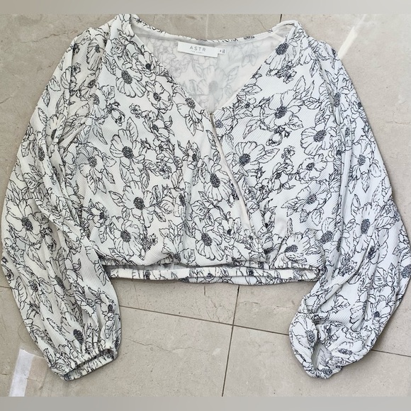 ASTR the label blouse M - Picture 4 of 7